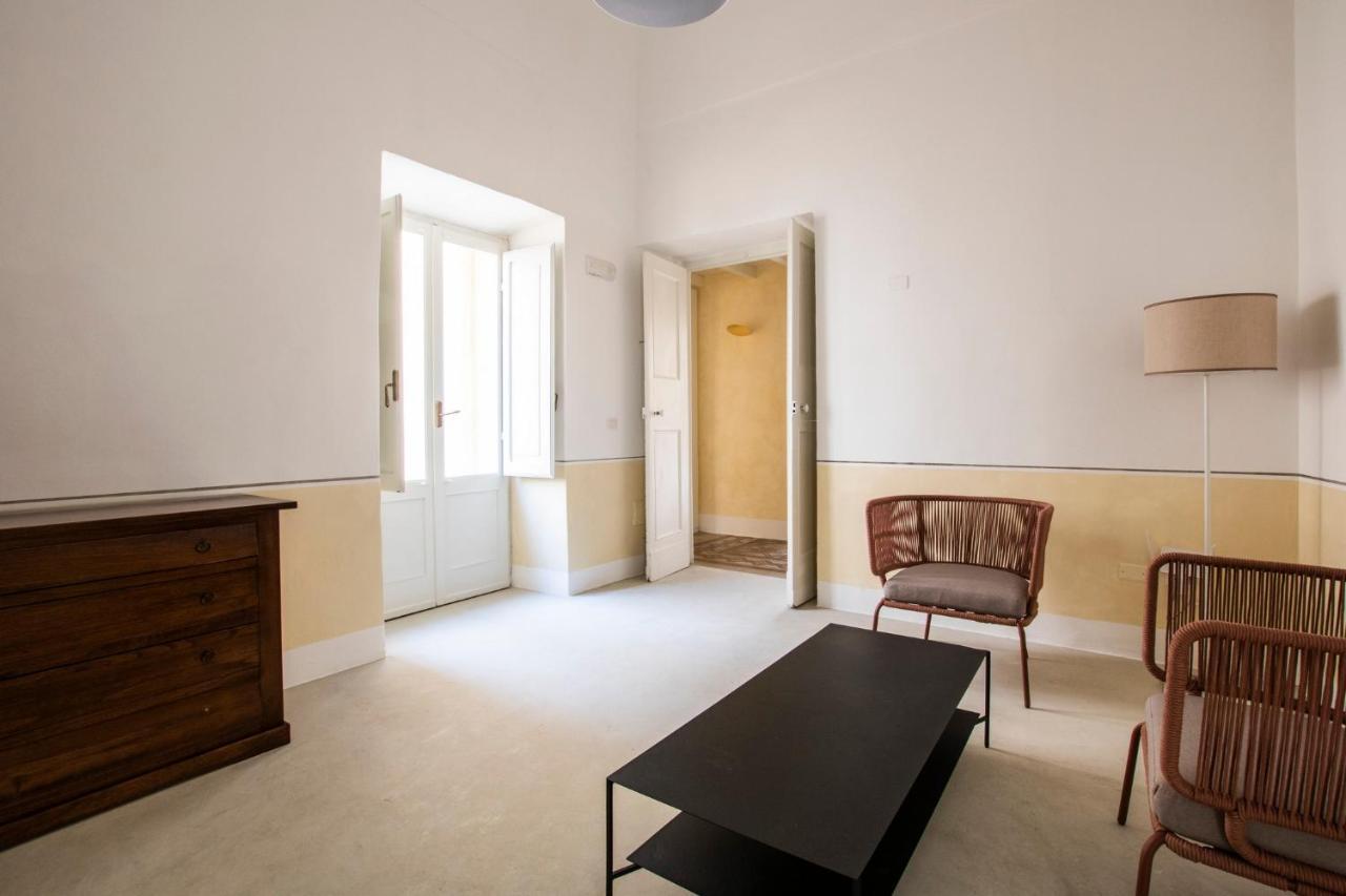 Bed and Breakfast Palazzo Balsamo Gallipoli Exterior foto